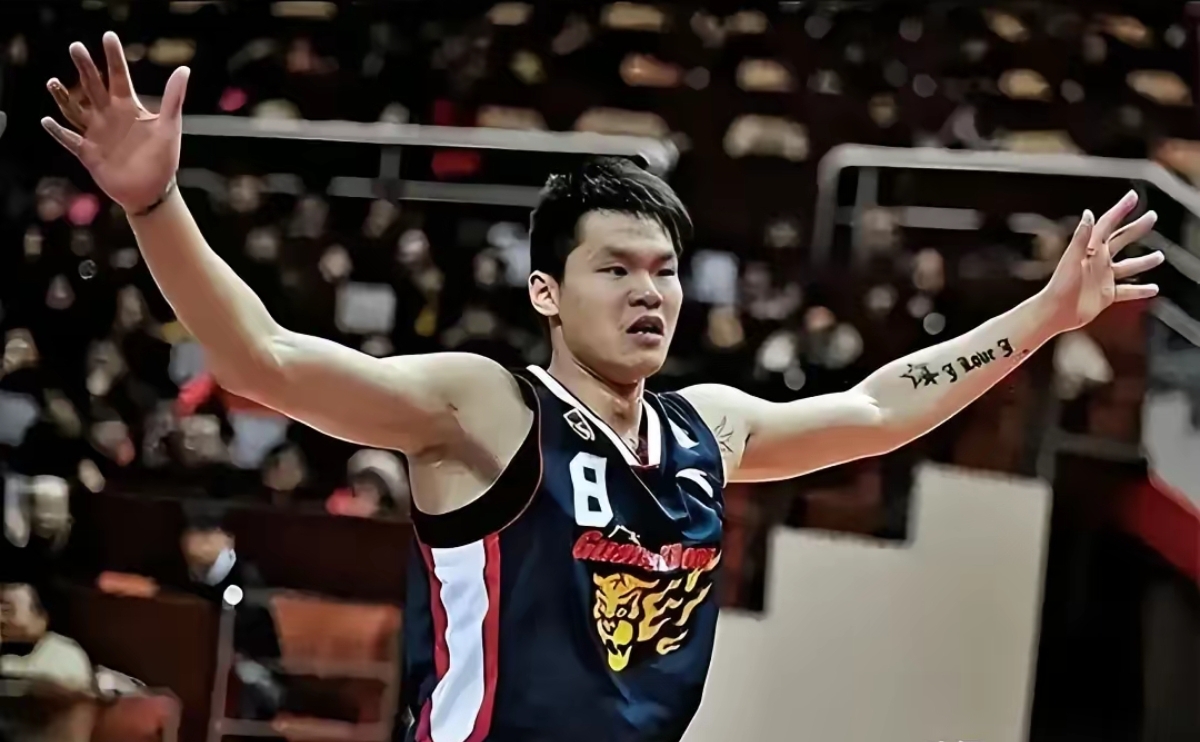 开云体育-包含里程碑夜！深圳男篮内部沟通，全明星赛集结日刷纪录，话题不断，赛程密集仍需轮换的词条-开云体育